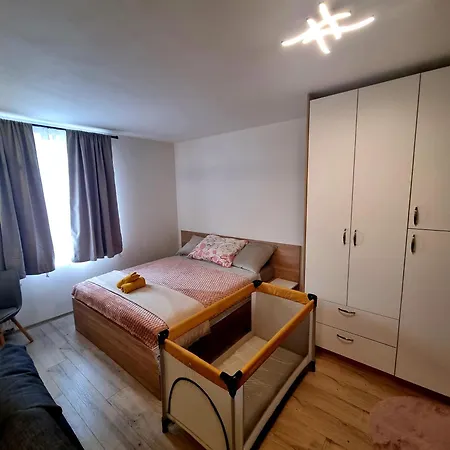 Lovely At The Heart Apartment