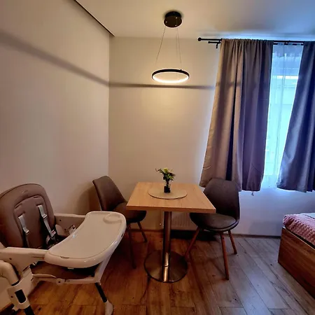 Apartment Lovely At The Heart Bratislava