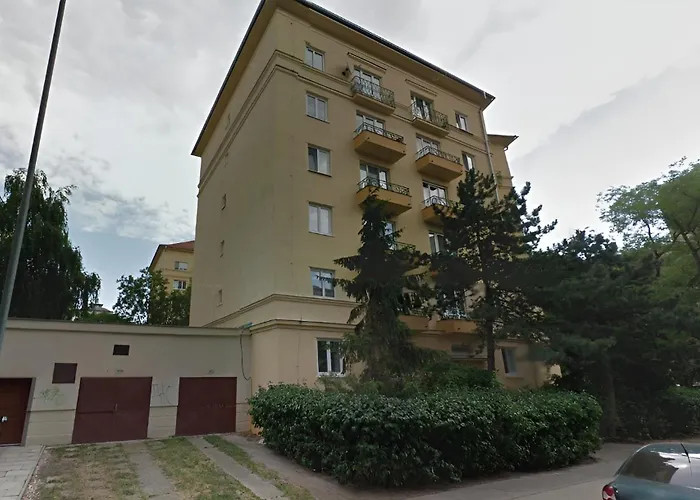 Apartment Lovely By The Park *